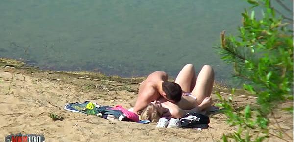  Spied having sex at the beach